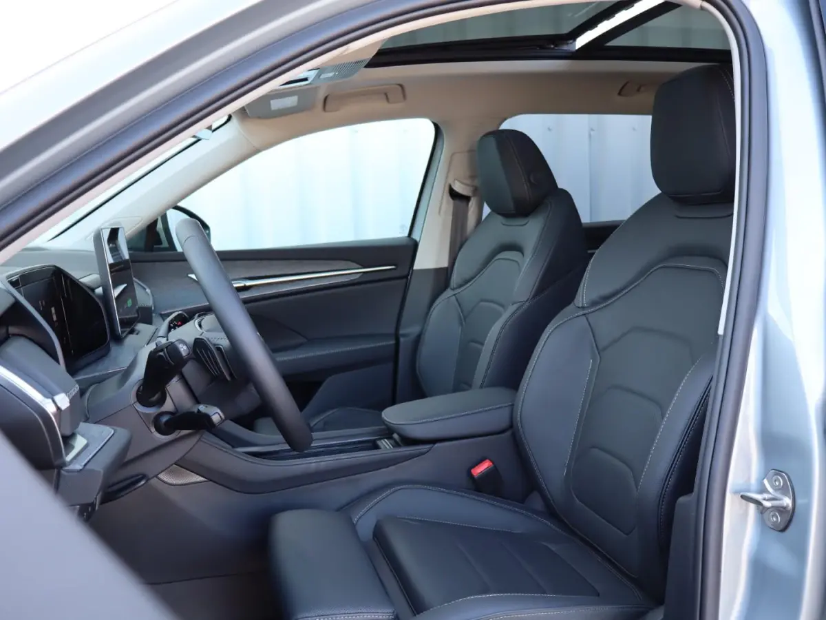1.5 TSI 204pk PHEV Business Edition Plus | Panoramadak | 19" velgen