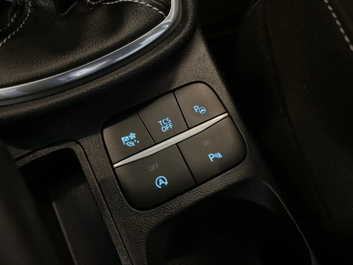 1.0 EcoBoost Hybrid Titanium X Adapt Cruise, Navi, Camera