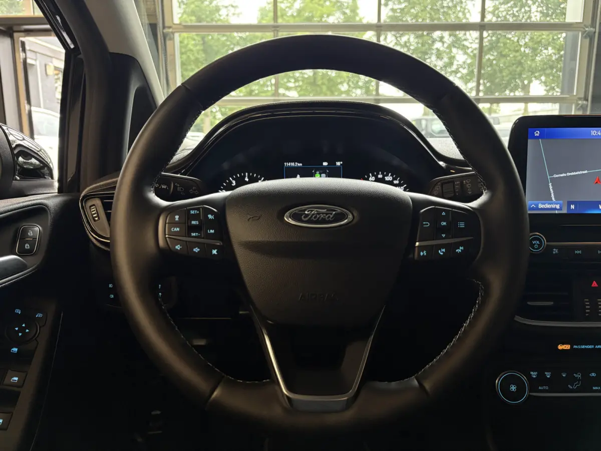 1.0 EcoBoost Hybrid Titanium X Adapt Cruise, Navi, Camera