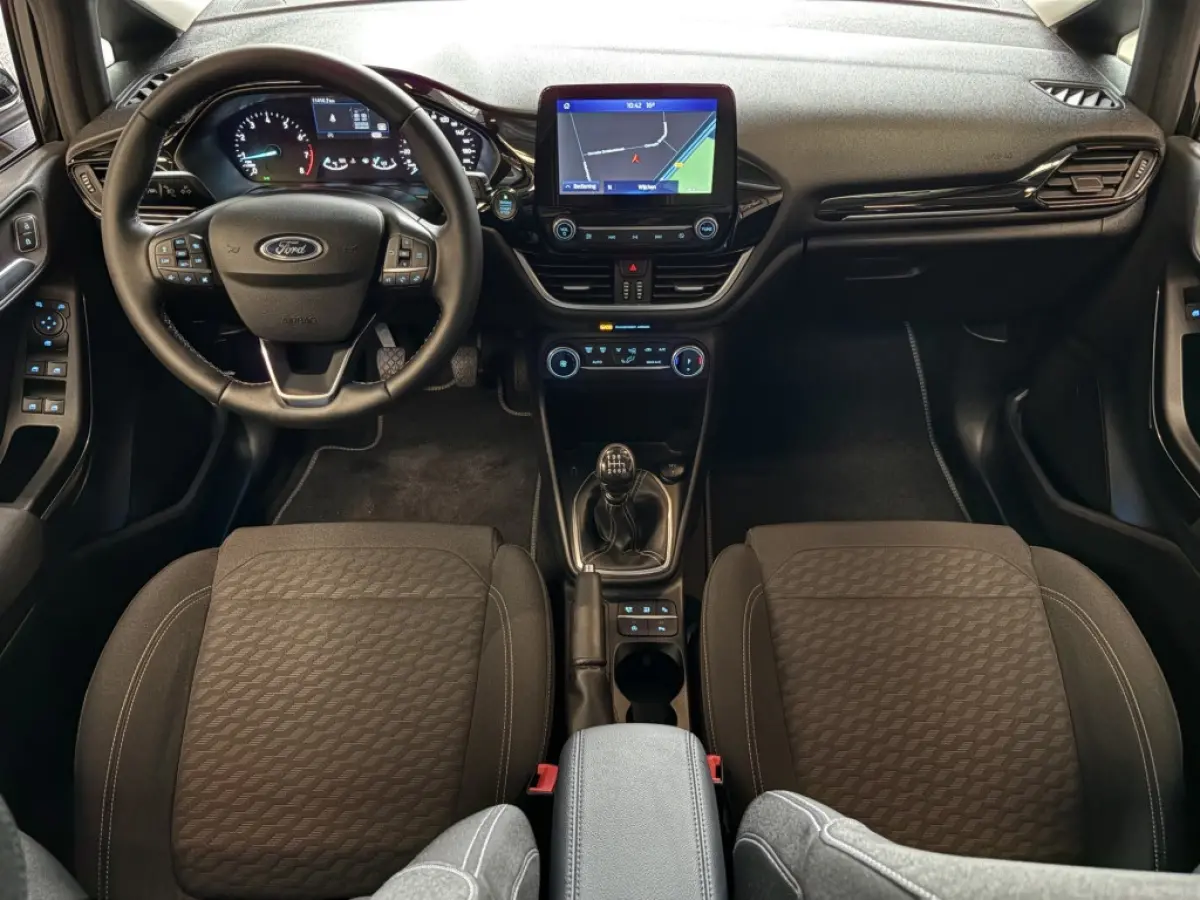 1.0 EcoBoost Hybrid Titanium X Adapt Cruise, Navi, Camera