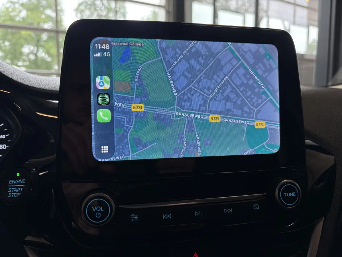 1.0 EcoBoost Hybrid Titanium X Adapt Cruise, Navi, Camera