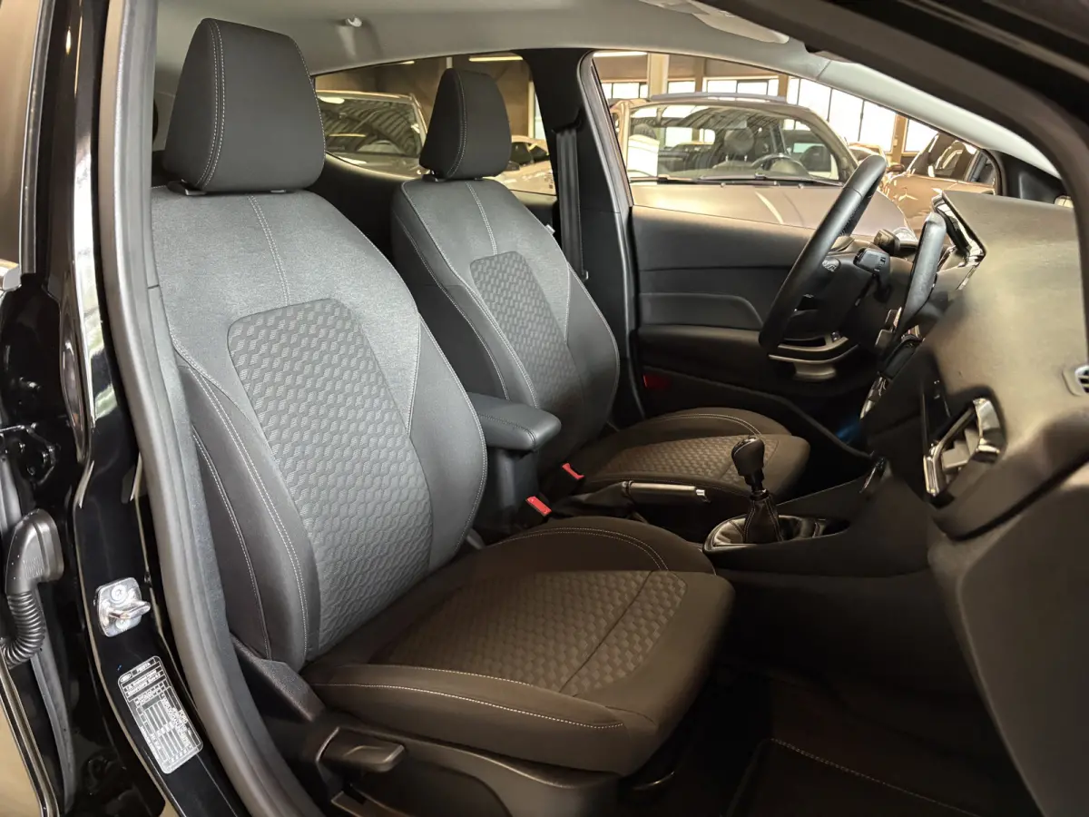 1.0 EcoBoost Hybrid Titanium X Adapt Cruise, Navi, Camera