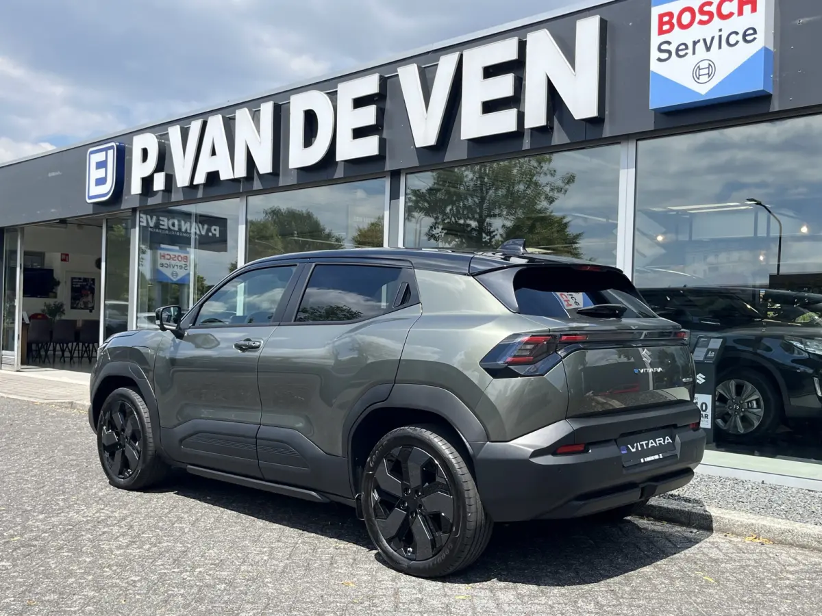 Style AllGrip-e 61 kWh | Uit voorraad leverbaar | 9939 |  €2.000,- voordeel | 360-Camera | INFINITY by Harman Soundsystem | Panoramadak | 19 inch | Half leder | Suzuki Safety System Pro |