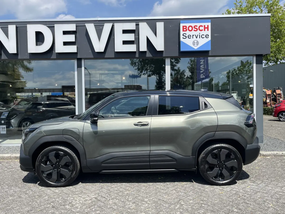 Style AllGrip-e 61 kWh | Uit voorraad leverbaar | 9939 |  €2.000,- voordeel | 360-Camera | INFINITY by Harman Soundsystem | Panoramadak | 19 inch | Half leder | Suzuki Safety System Pro |