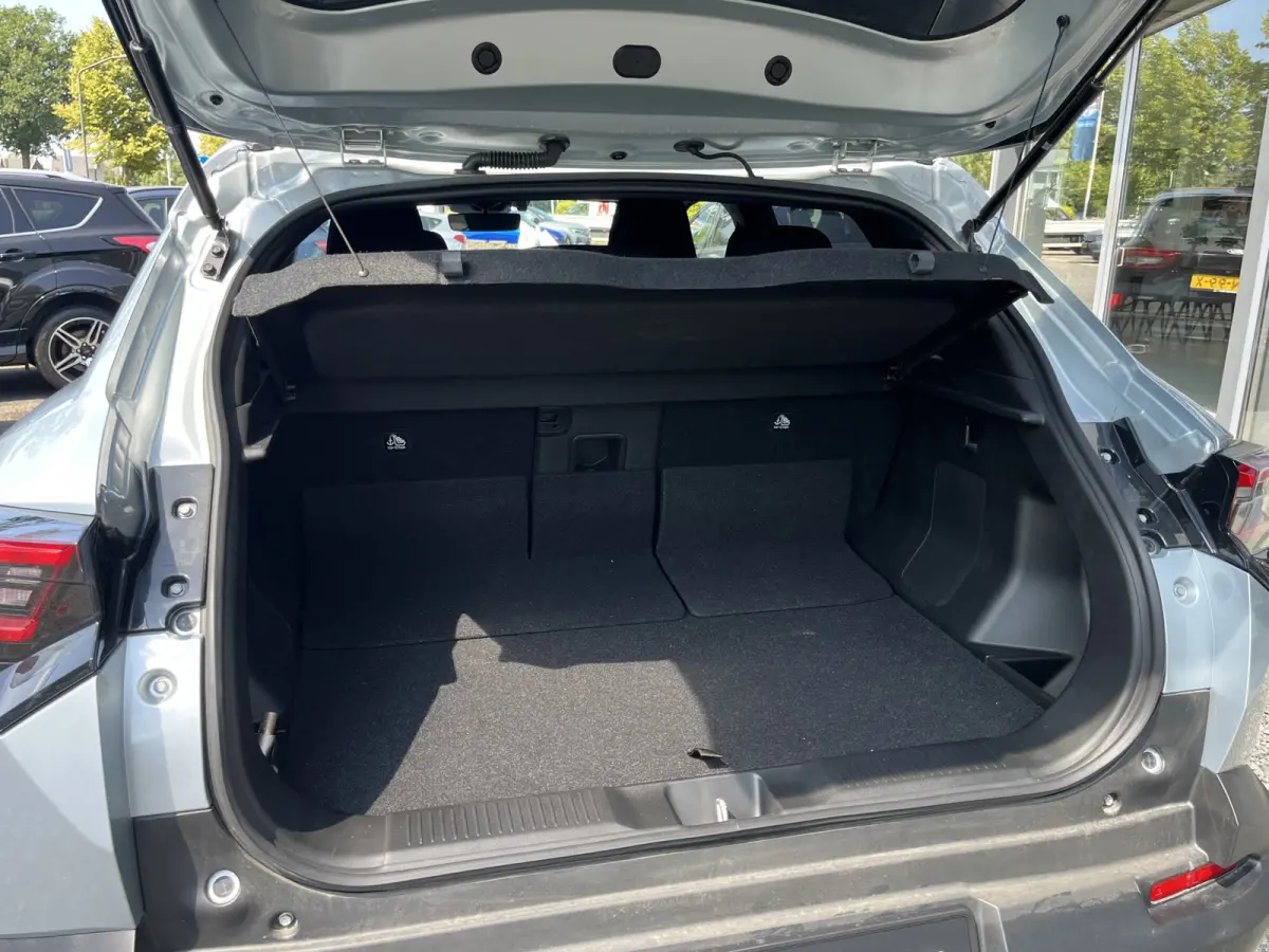 Select 61 kWh | Meerdere kleuren leverbaar | €2.000,- voordeel | Suzuki Safety System Pro | Keyless | Smart Entry & Start |