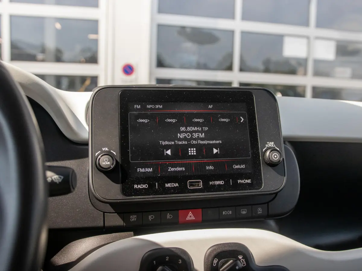 Cross | Airco | Cruise | Dakrails | 15" | PDC | Apple Carplay