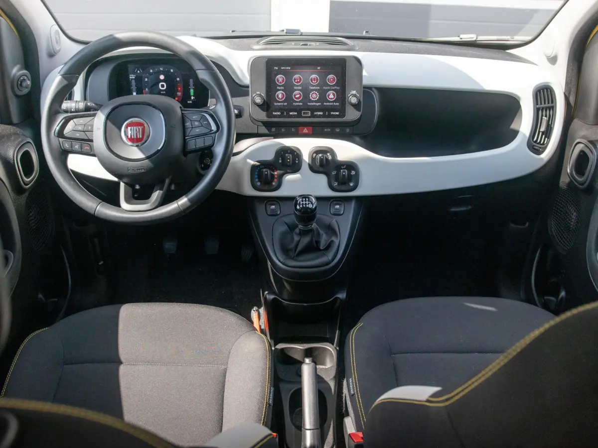 Cross | Airco | Cruise | Dakrails | 15" | PDC | Apple Carplay