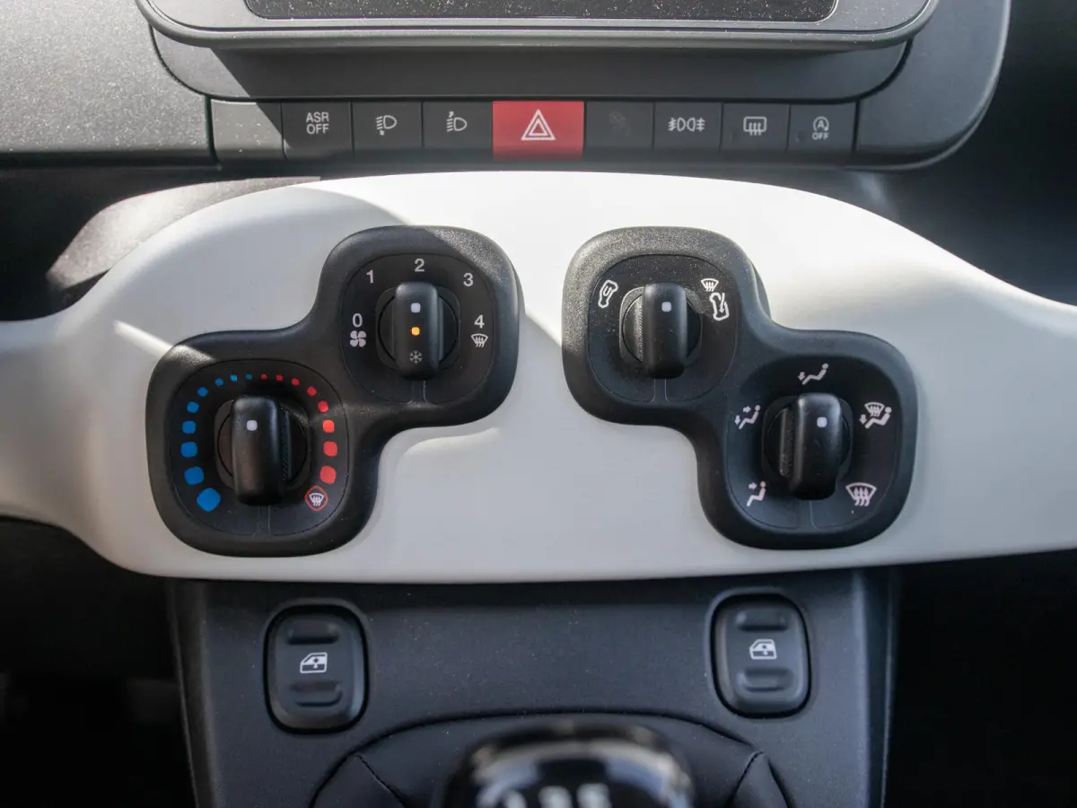 Cross | Airco | Cruise | Dakrails | 15" | PDC | Apple Carplay