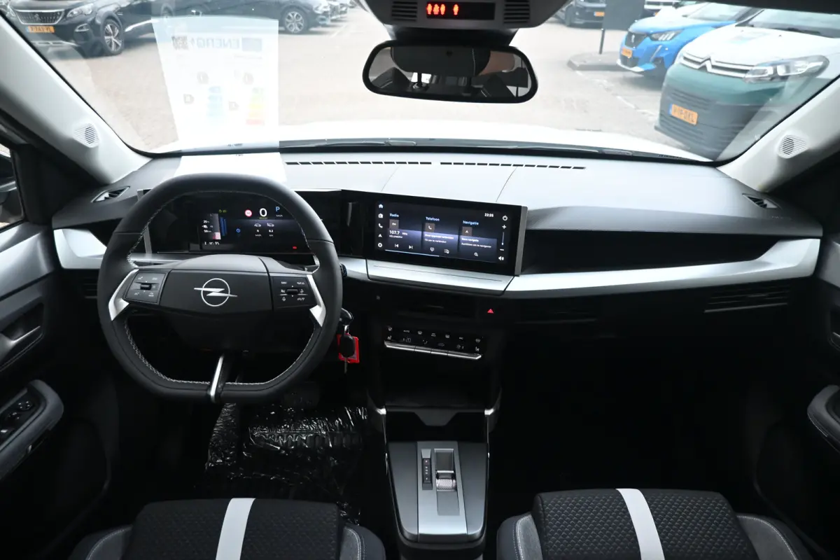 GS - | Achteruitrijcamera | Navigatie | Stoel/Stuurverwarming | Dodehoekwaarschuwing | Cruise Control | !!