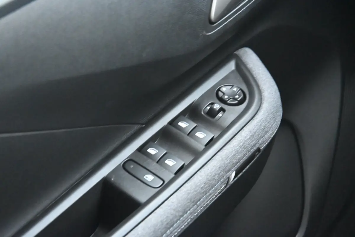 GS - | Achteruitrijcamera | Navigatie | Stoel/Stuurverwarming | Dodehoekwaarschuwing | Cruise Control | !!