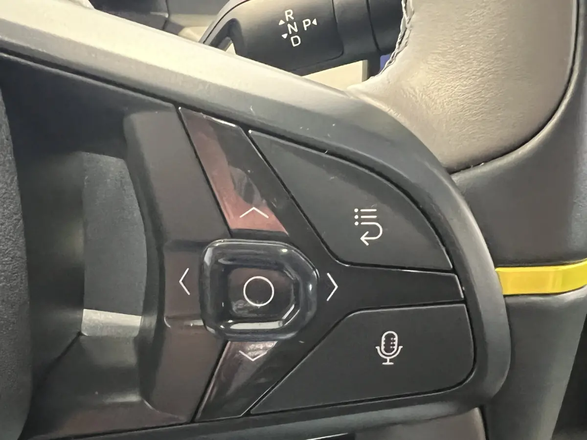 More 66 kWh | SoH 98.7% | Navigatie/Android/Apple Carplay | LMV 20" | Panoramadak | Voorstoelen Verwarmd | Cruise Control Adaptief | Airco |