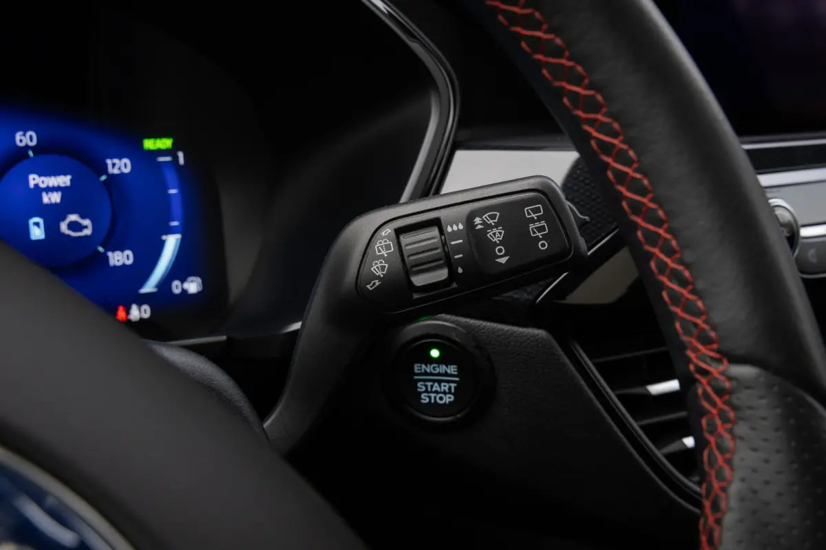 2.5 PHEV ST-Line X | Pano-dak | B&O audio | 100% Dealer Onderhouden | Full adaptive LED | Head-Up Display | Winter-pack | Standkachel | Half Leder | Apple & Android Carplay |