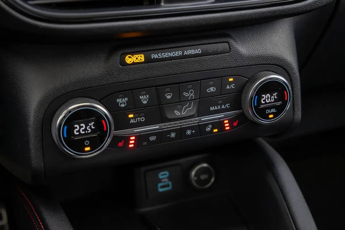 2.5 PHEV ST-Line X | Pano-dak | B&O audio | 100% Dealer Onderhouden | Full adaptive LED | Head-Up Display | Winter-pack | Standkachel | Half Leder | Apple & Android Carplay |
