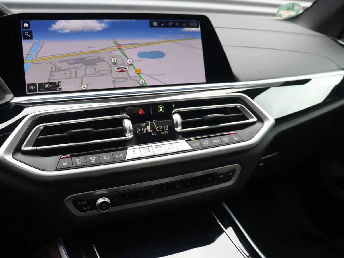 xDrive45e | High Executive | M Sportpakket | Panodak | Trekhaak | Driving Assistant Prof. | Comfortstoelen | Parking Assistant Plus | Comfort Access | SOH 87% | 22'' LMV