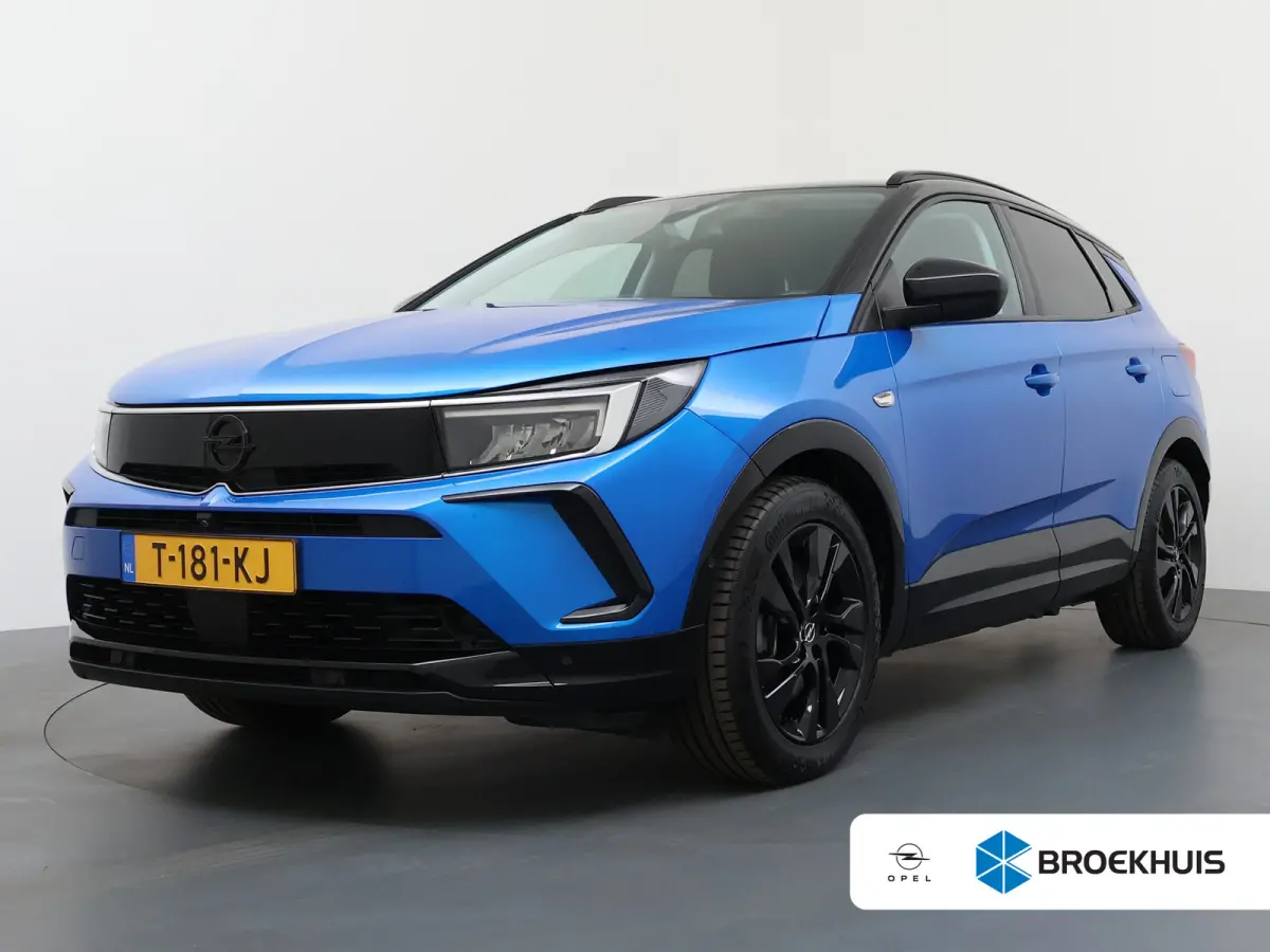 1.6 Turbo Plug-In Hybrid Level 4 / Navigatie / Camera / Parkeersensoren / Carplay / Dodehoek / LED / 18'' LMV