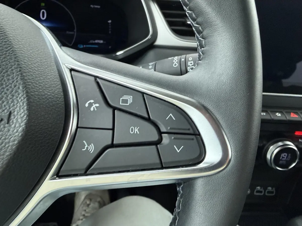 techno E-Tech hybride 145 | Groot Navi | Parkeercamera |