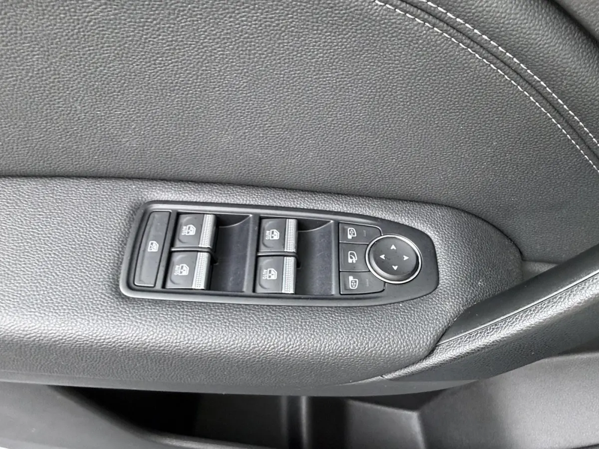 techno E-Tech hybride 145 | Groot Navi | Parkeercamera |