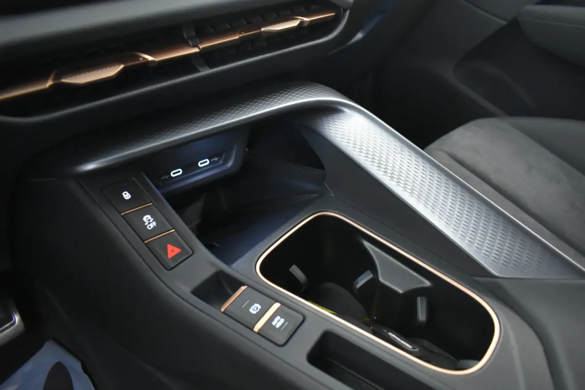 1.5 eTSI Mem-Seats Stoel+Stuur Ver El aklep Virtual Cockpit