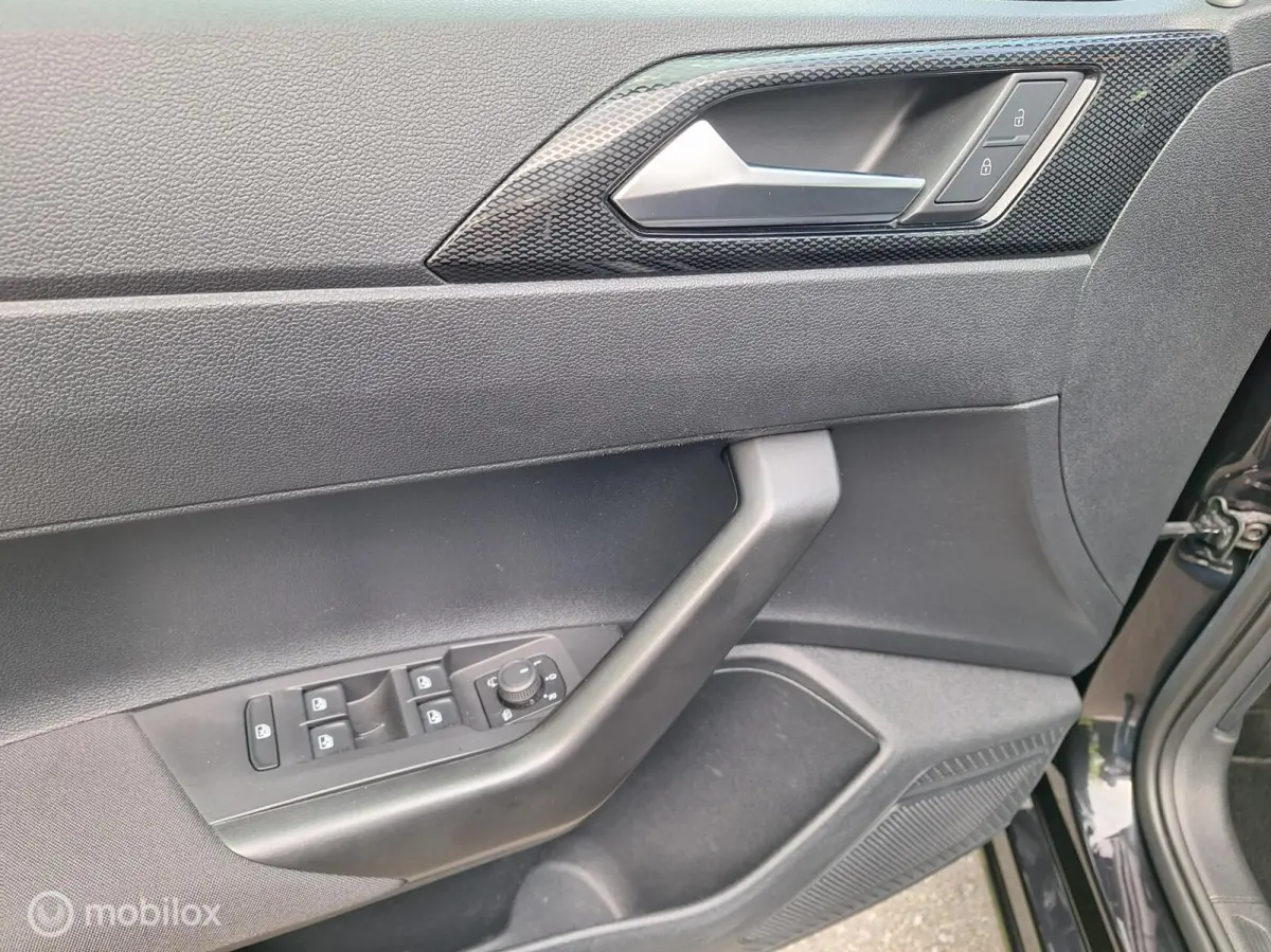 1.0 TSI Life Adap. Cruise-Control, Full-Map Navi, Apple-Carplay, Airco, LM-Velgen.
