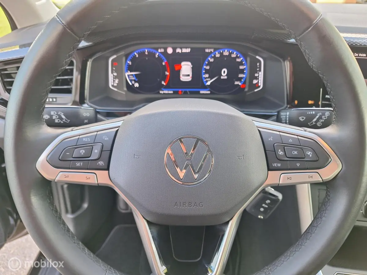 1.0 TSI Life Adap. Cruise-Control, Full-Map Navi, Apple-Carplay, Airco, LM-Velgen.