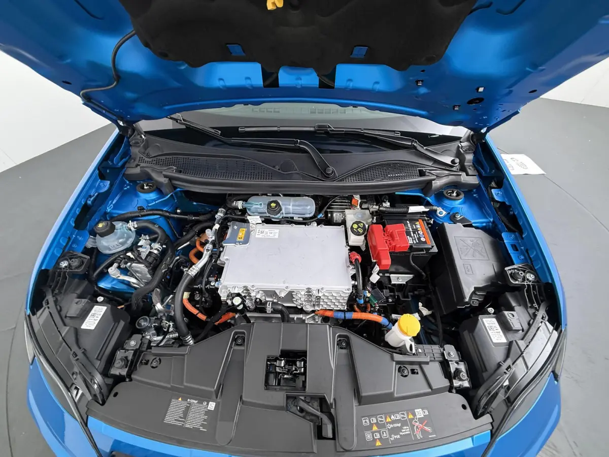 GTS 52 kWh | Pack Driving | Pack Safety | Blind spot warning & intervention