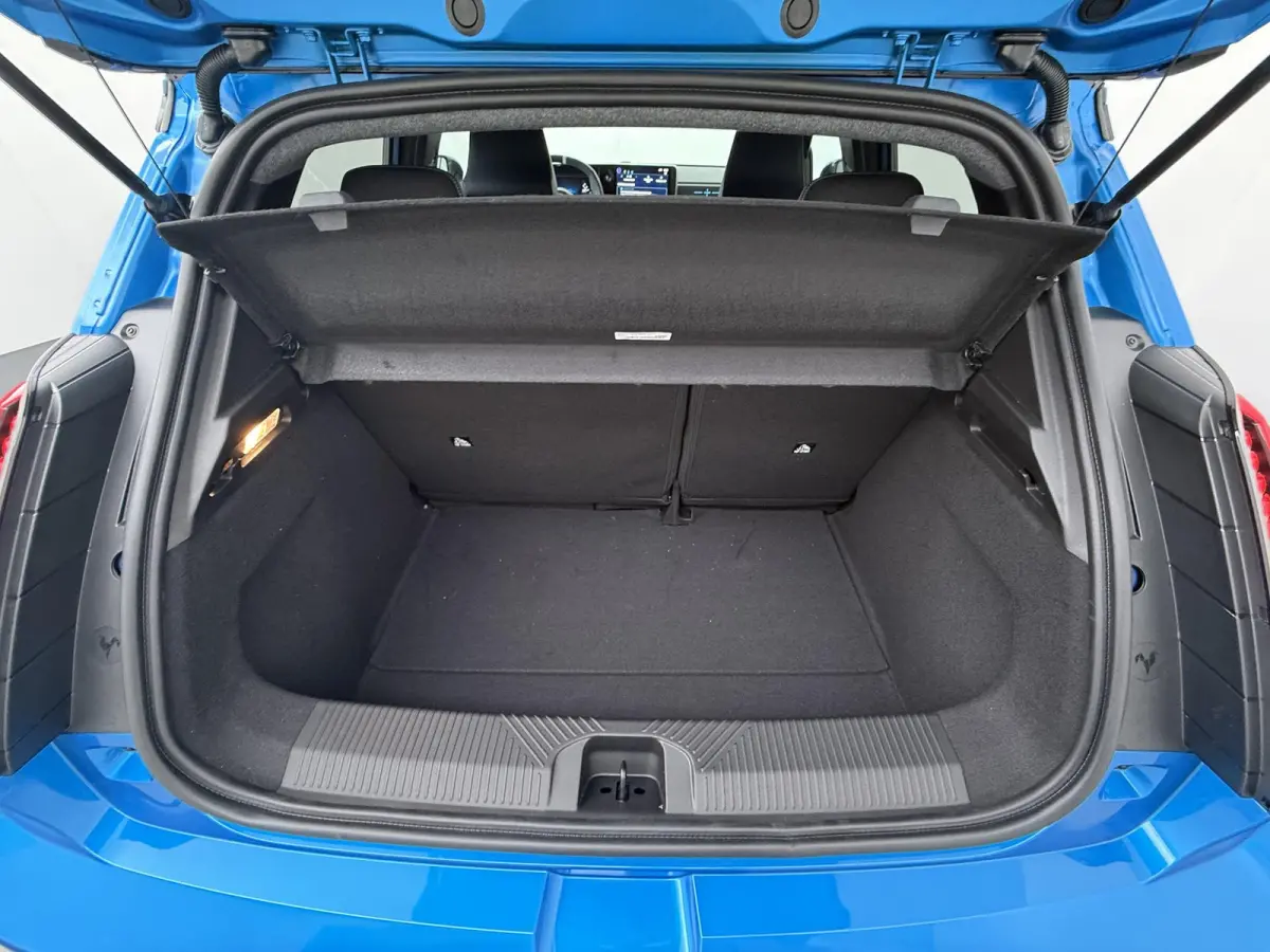 GTS 52 kWh | Pack Driving | Pack Safety | Blind spot warning & intervention