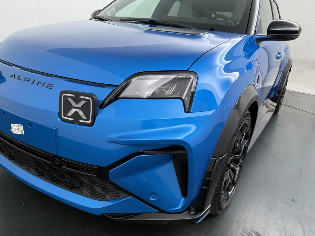 GTS 52 kWh | Pack Driving | Pack Safety | Blind spot warning & intervention