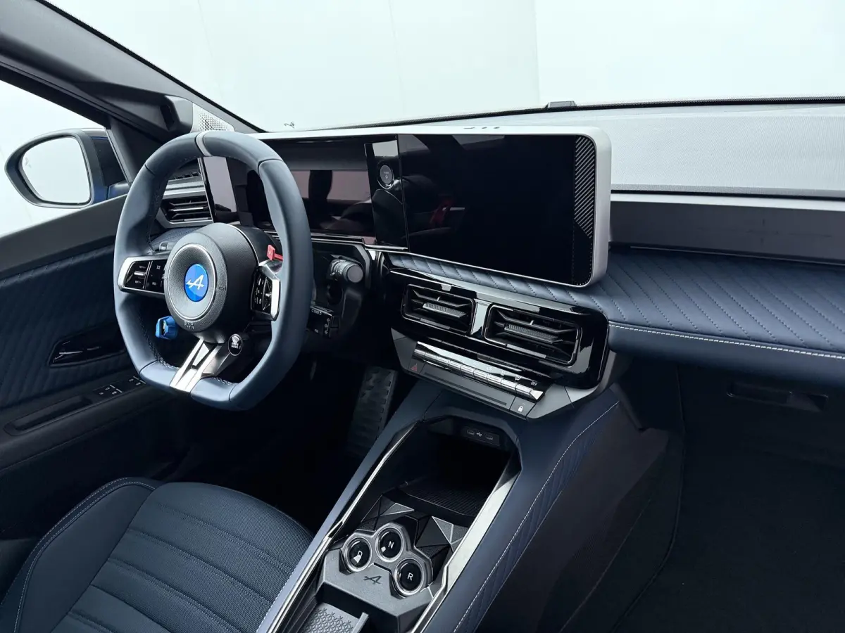 GT Performance 52 kWh | Alpine Portal | Verwarmbaar stuurwiel | Pack Driving | Signature Bleu