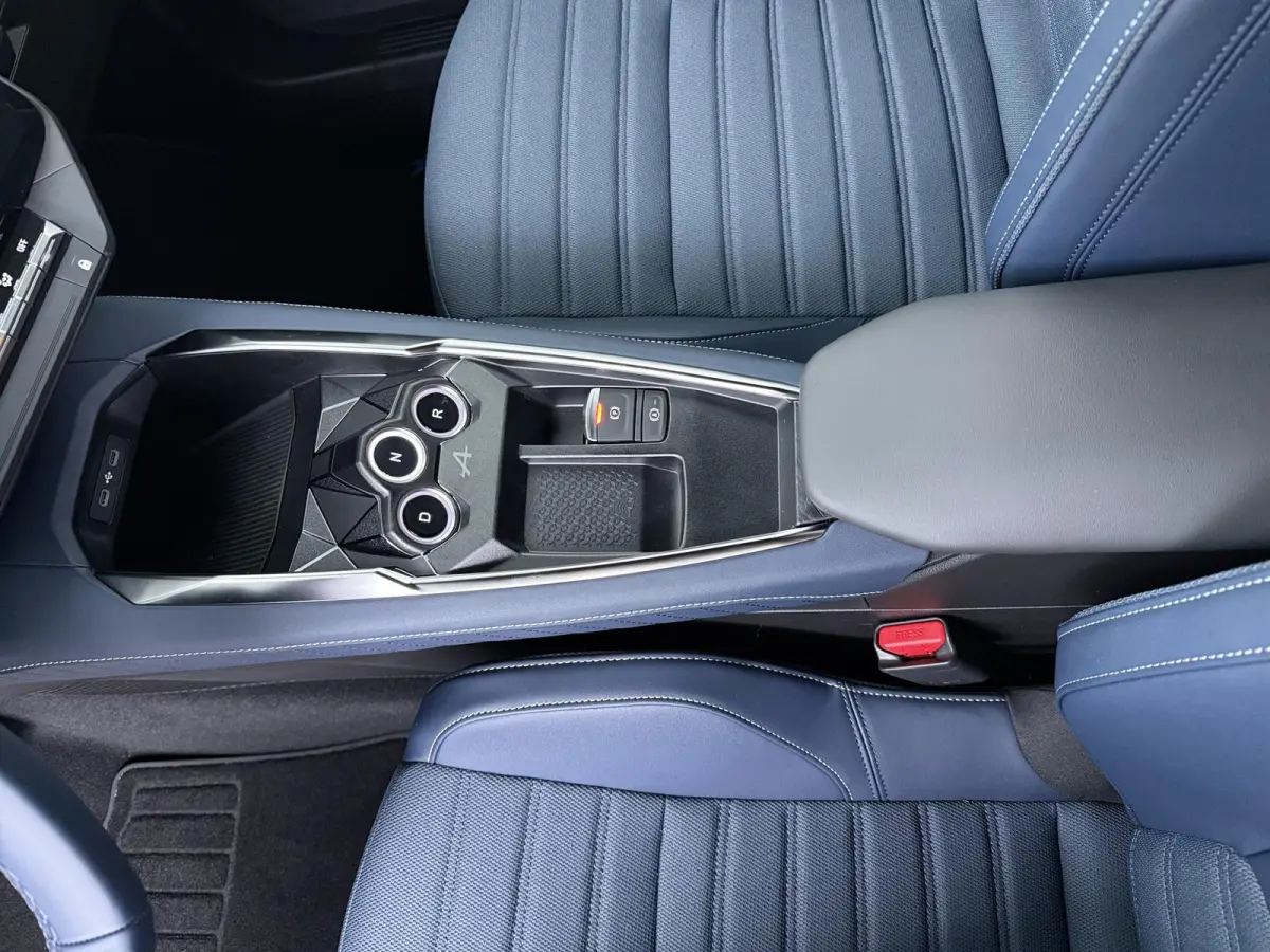 GT Performance 52 kWh | Alpine Portal | Verwarmbaar stuurwiel | Pack Driving | Signature Bleu