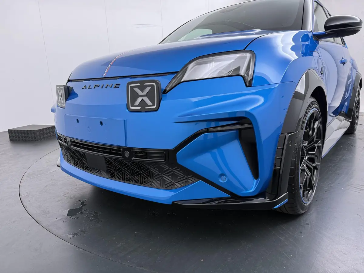 GT Performance 52 kWh | Alpine Portal | Verwarmbaar stuurwiel | Pack Driving | Signature Bleu