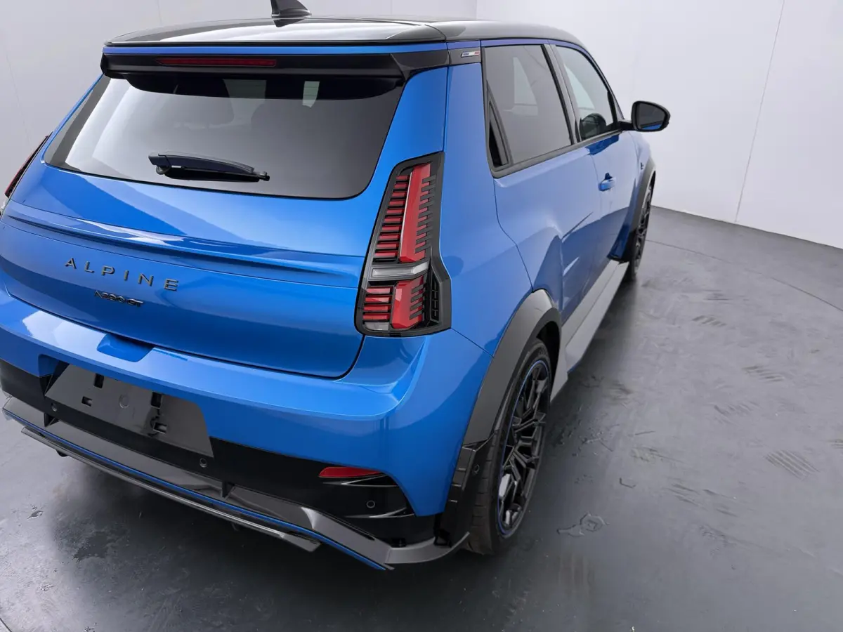 GT Performance 52 kWh | Alpine Portal | Verwarmbaar stuurwiel | Pack Driving | Signature Bleu