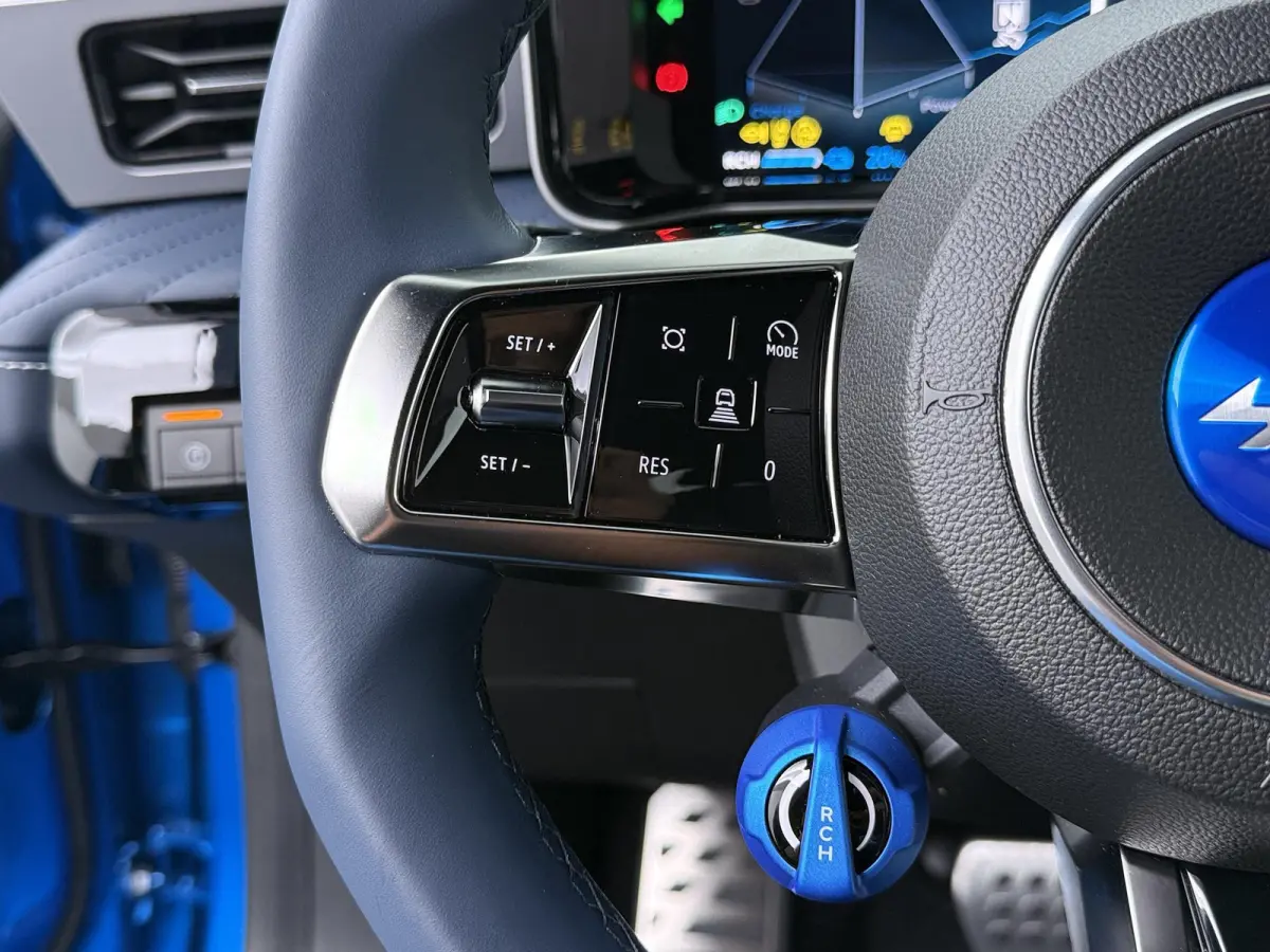 GT Performance 52 kWh | Alpine Portal | Verwarmbaar stuurwiel | Pack Driving | Signature Bleu