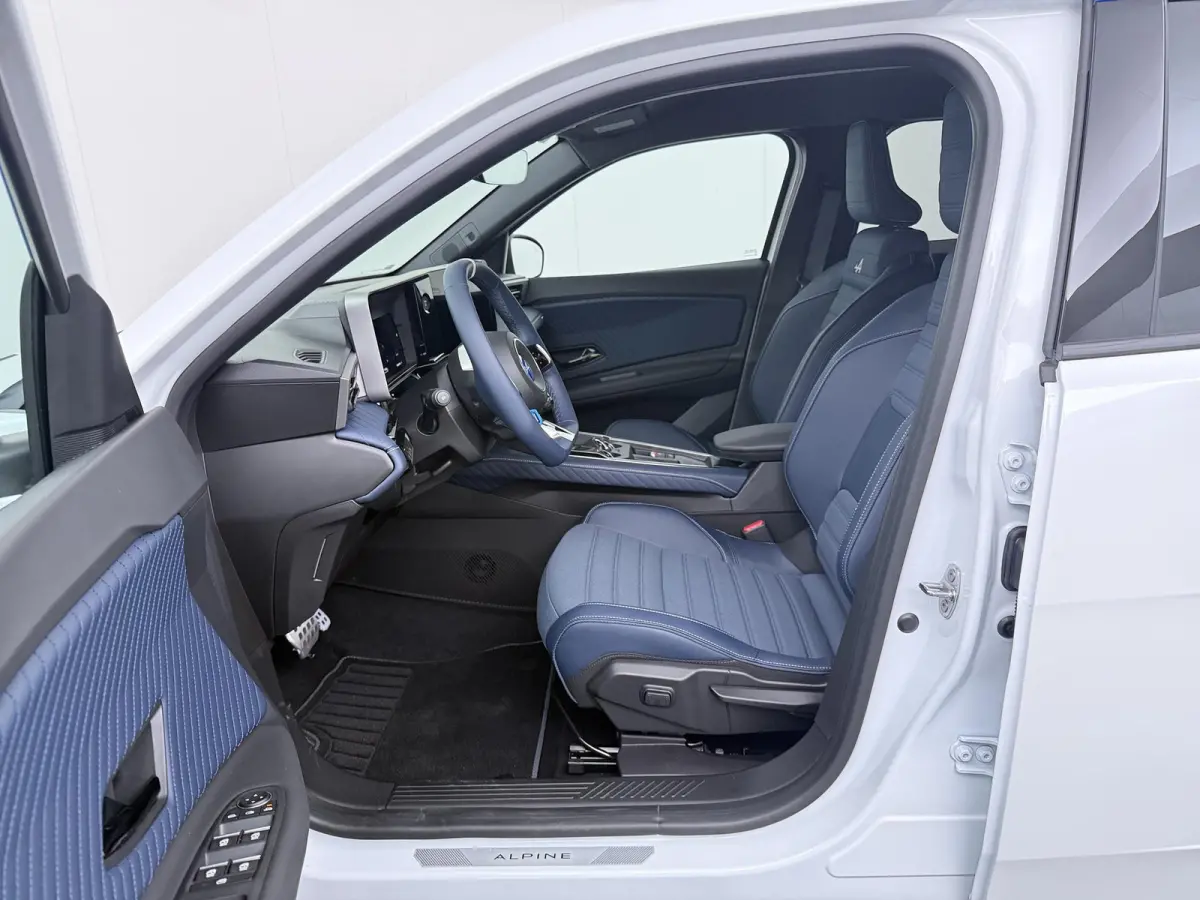 GT 52 kWh |  Pack Driving | Signature Bleue | Alpine monogram