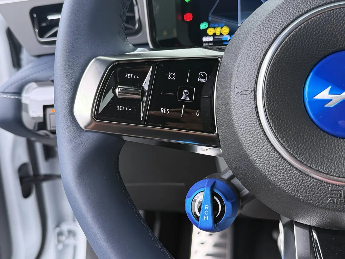 GT 52 kWh |  Pack Driving | Signature Bleue | Alpine monogram