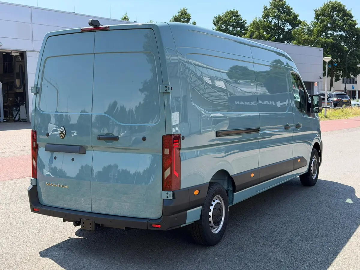 T35 2.0 dCi 150 L3H2 Advance Cruise | Navi | Parkeersensoren achter | Trekhaak | Schuideur Links en Rechts