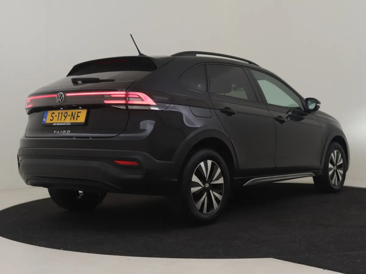 1.0 TSI Life Business 110PK DSG/AUTO l 1e Eigenaar l Dealeronderhouden l App connect | Stoelverwarming l PDC l Climate Control l Achteruitrijcamera l Cruisecontrol adaptief | 16"LMV