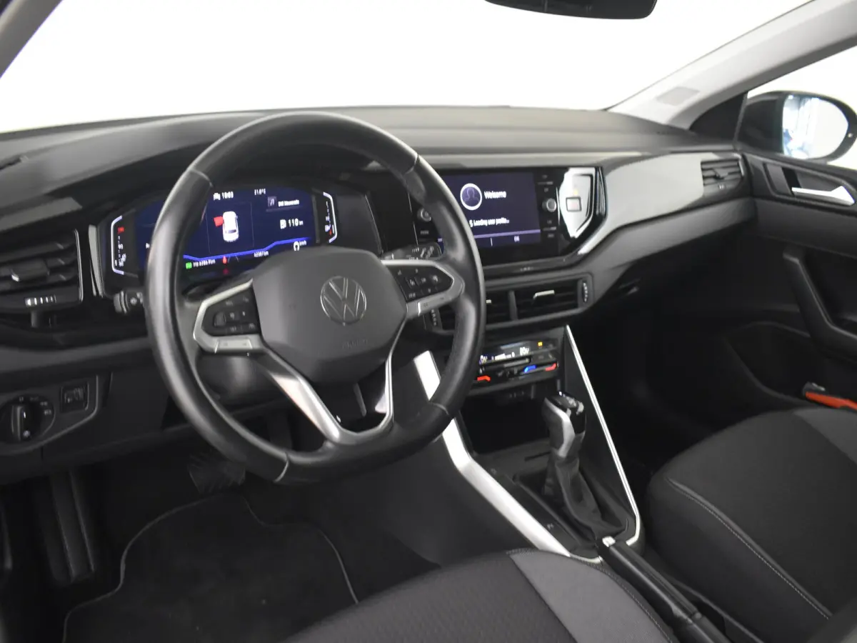 1.0 TSI Life Business 110PK DSG/AUTO l 1e Eigenaar l Dealeronderhouden l App connect | Stoelverwarming l PDC l Climate Control l Achteruitrijcamera l Cruisecontrol adaptief | 16"LMV