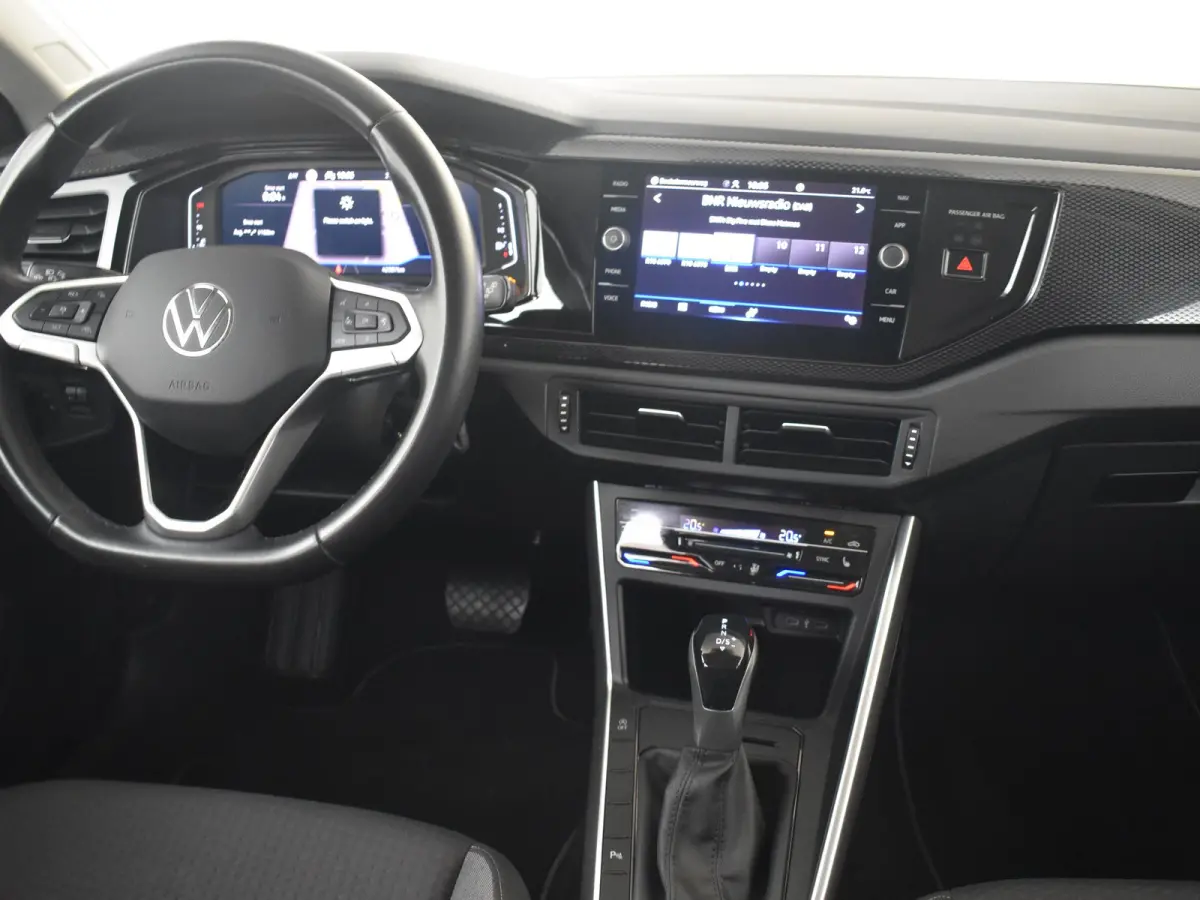 1.0 TSI Life Business 110PK DSG/AUTO l 1e Eigenaar l Dealeronderhouden l App connect | Stoelverwarming l PDC l Climate Control l Achteruitrijcamera l Cruisecontrol adaptief | 16"LMV