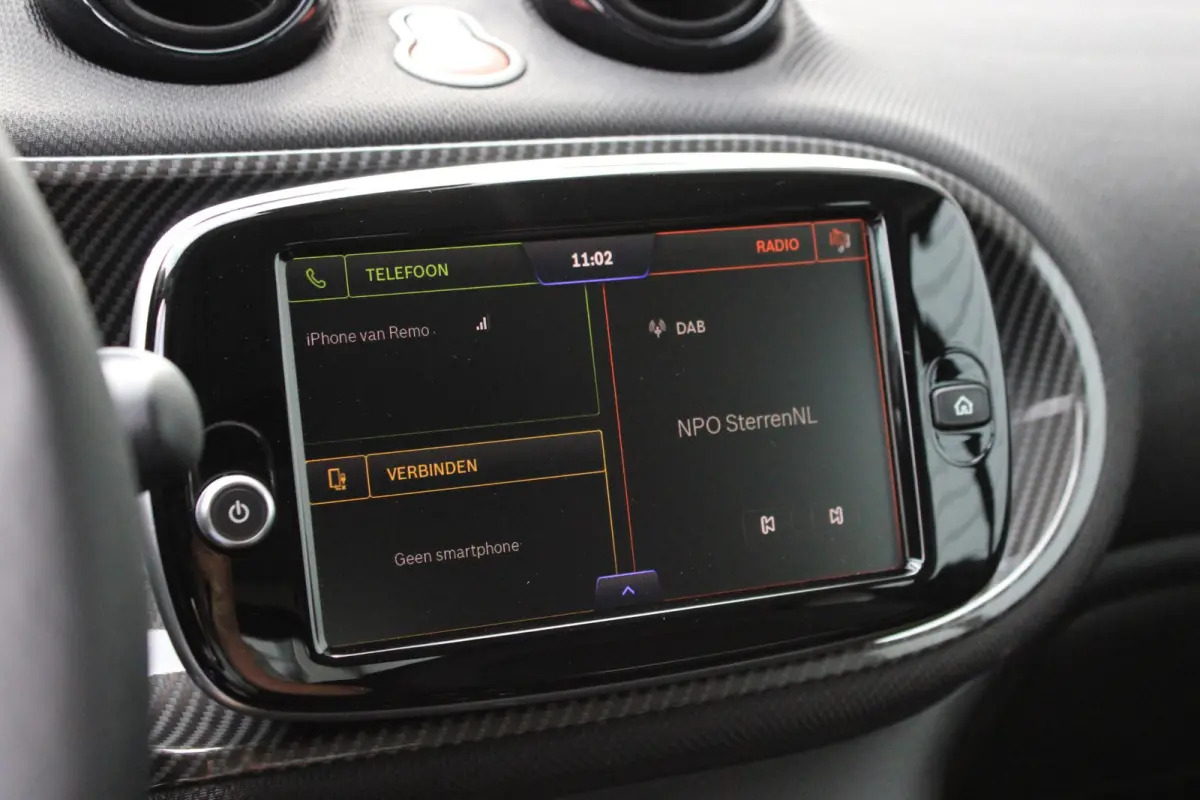 EQ BRABUS Mattrunner Brabus Mattrunner | Camera | Stoelverwarming | DAB | LED | Verwarmd Stuur