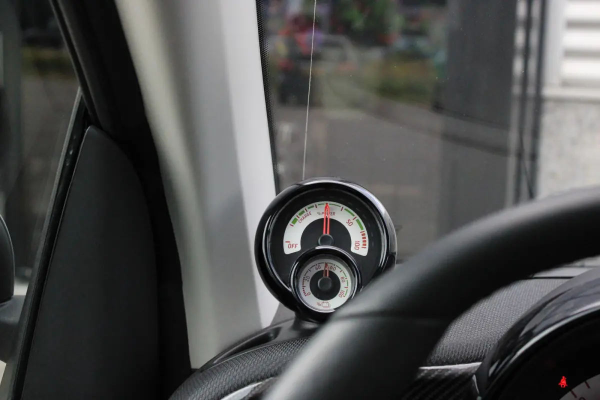 EQ BRABUS Mattrunner Brabus Mattrunner | Camera | Stoelverwarming | DAB | LED | Verwarmd Stuur