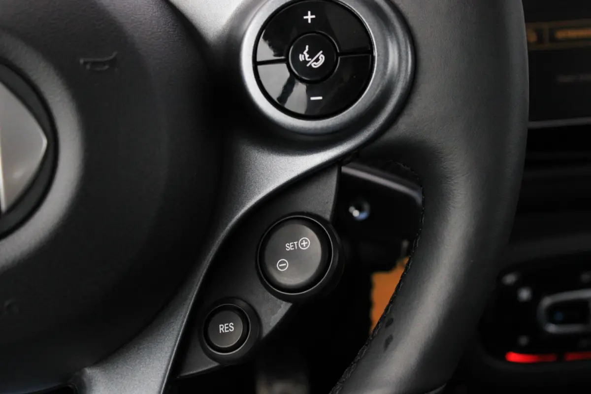 EQ BRABUS Mattrunner Brabus Mattrunner | Camera | Stoelverwarming | DAB | LED | Verwarmd Stuur