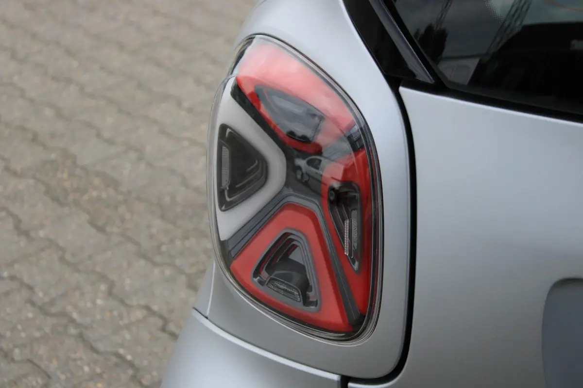 EQ BRABUS Mattrunner Brabus Mattrunner | Camera | Stoelverwarming | DAB | LED | Verwarmd Stuur