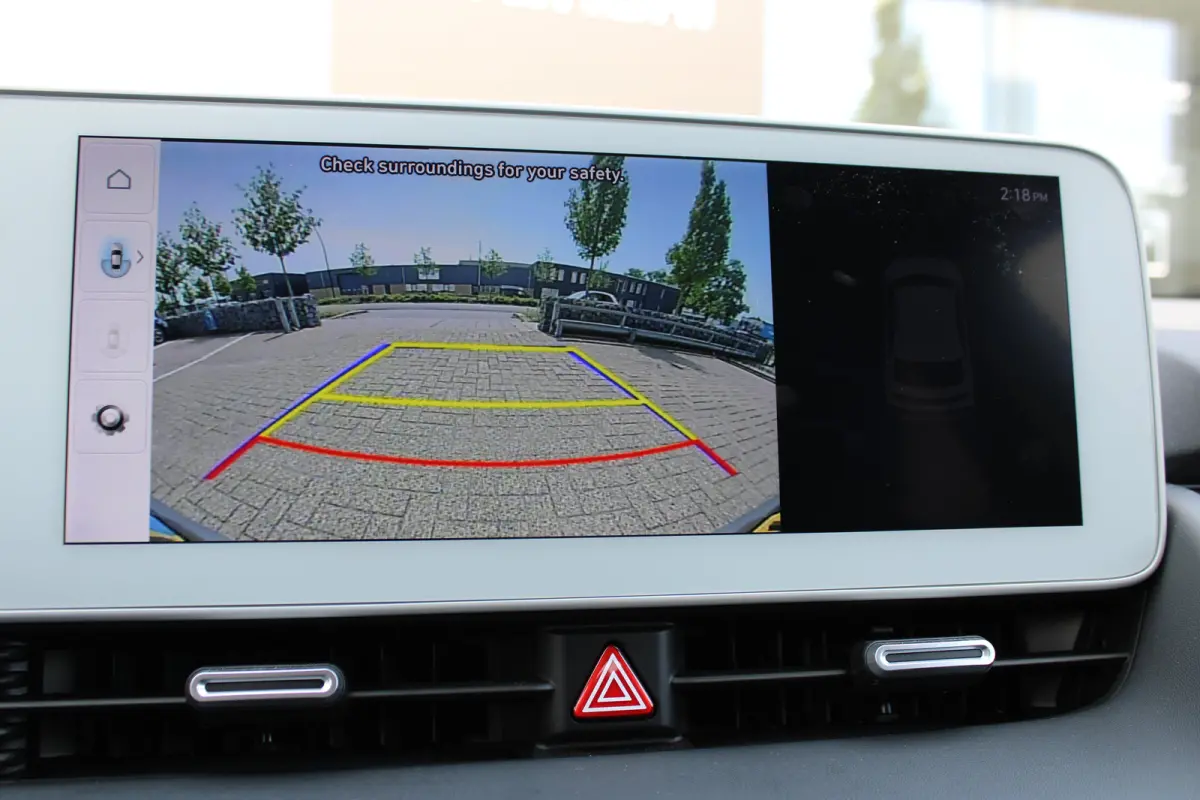 Style 58 kWh | Achteruitrijcamera | Cruise control adaptief met Stop&Go | Navigatiesysteem full map