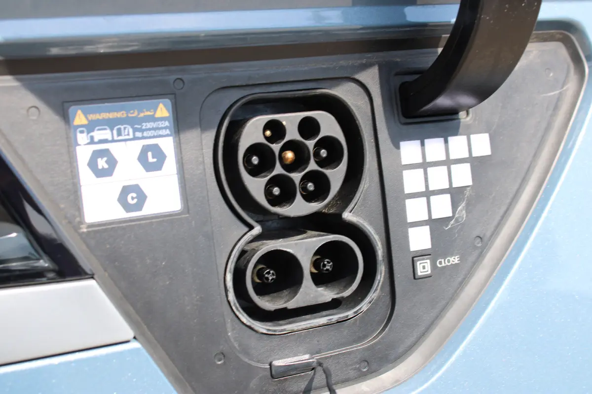 Style 58 kWh | Achteruitrijcamera | Cruise control adaptief met Stop&Go | Navigatiesysteem full map