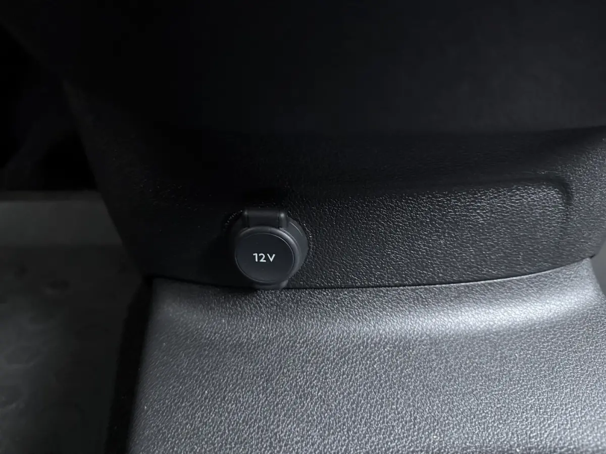 1.5D L1H1 Edition 100 pk | Airco | Apple Carplay/Android Auto|telefoonintegratie premium | Carplus Vloerplaat Combo L1 (L1 Betonplex antislip grijs 9mm)