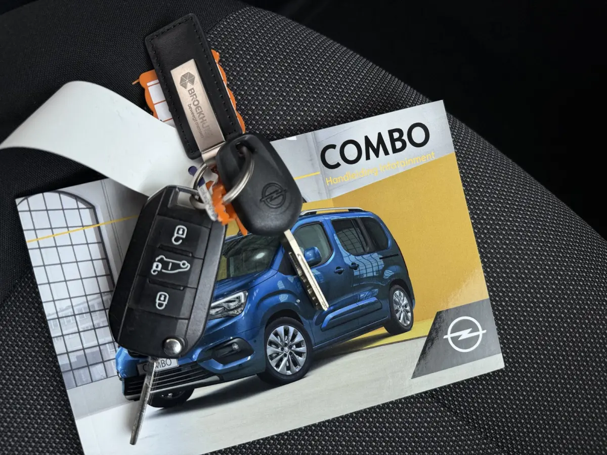 1.5D L1H1 Edition 100 pk | Airco | Apple Carplay/Android Auto|telefoonintegratie premium | Carplus Vloerplaat Combo L1 (L1 Betonplex antislip grijs 9mm)