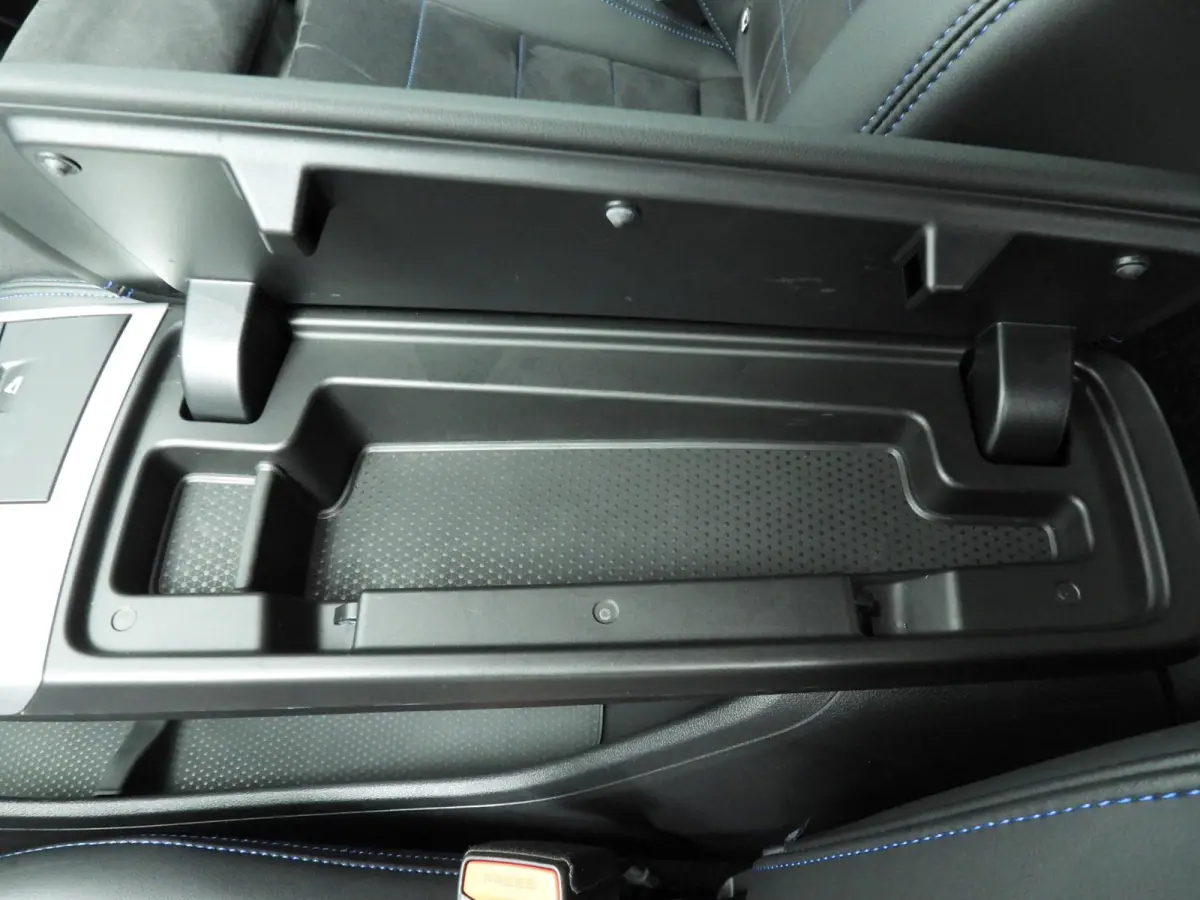 xDrive30e | M-Sportpakket | LED | Navigatie  | Trekhaak | Sportstoelen | DAB | Harman-Kardon Sound | Alu 19 inch