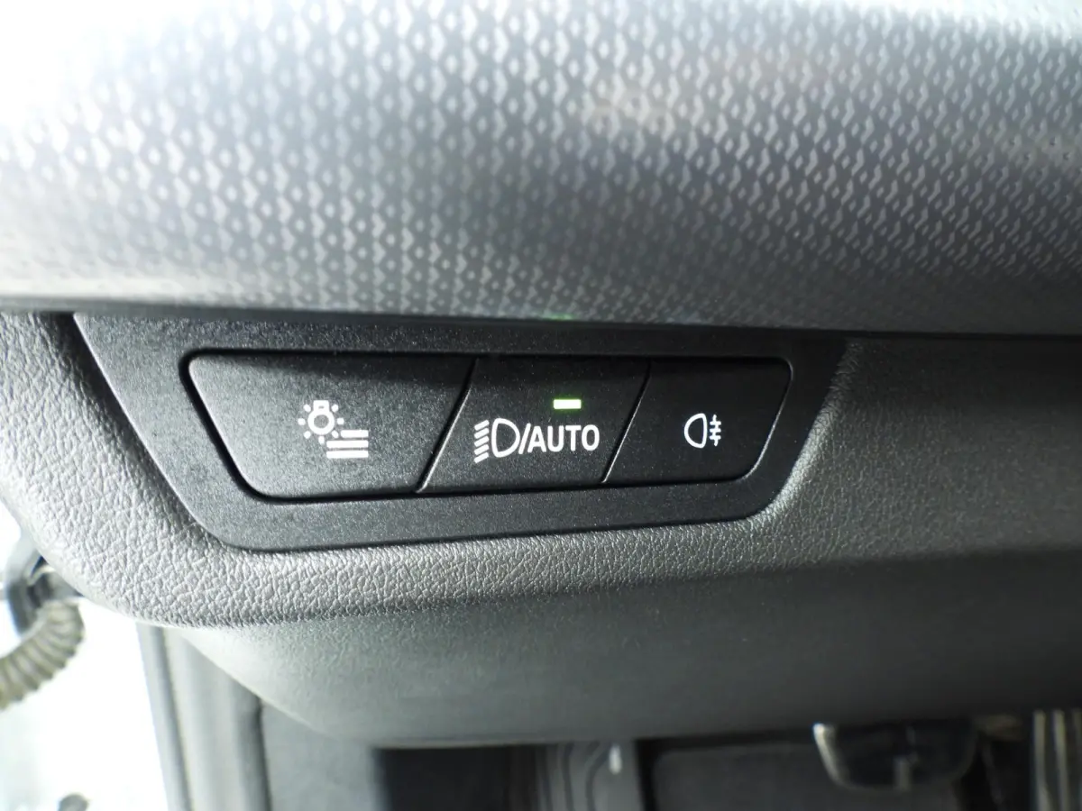xDrive30e | M-Sportpakket | LED | Navigatie  | Trekhaak | Sportstoelen | DAB | Harman-Kardon Sound | Alu 19 inch
