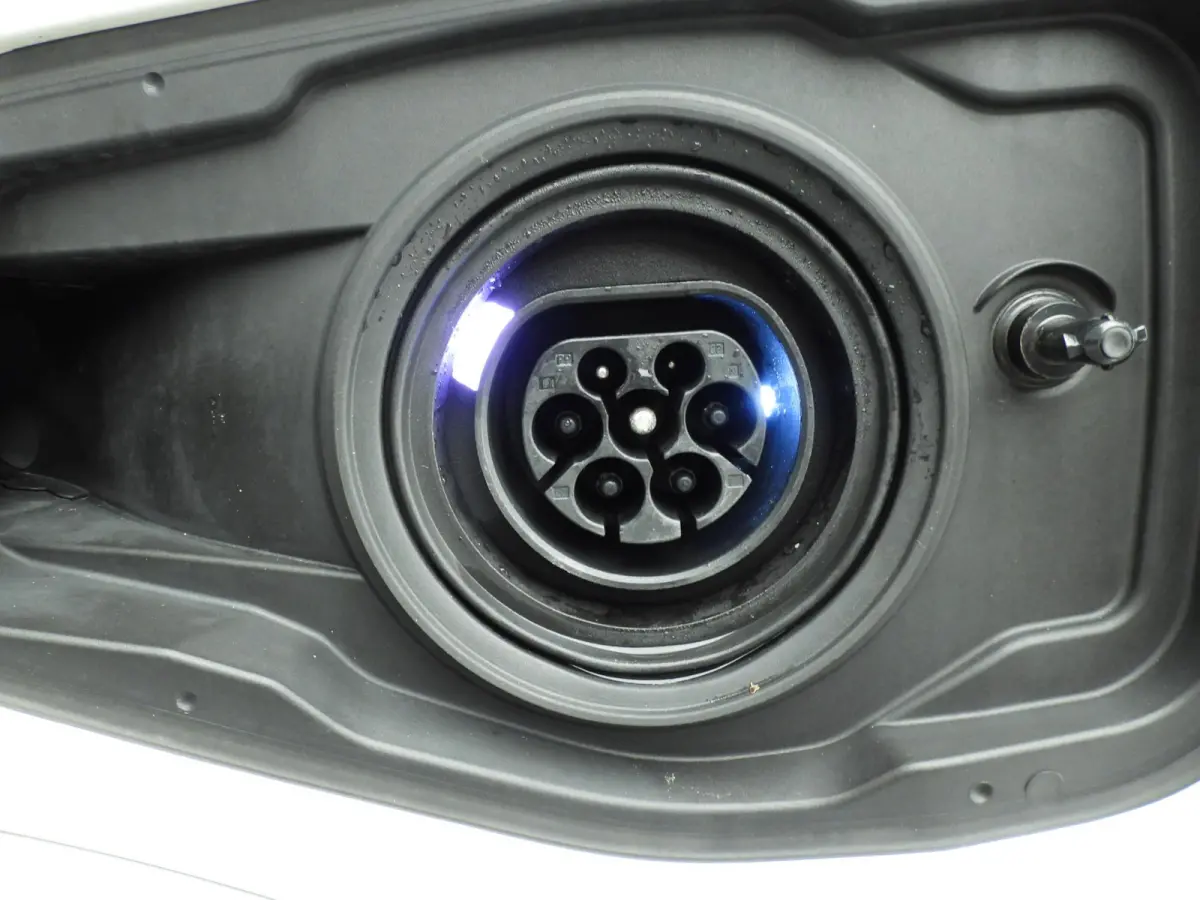 xDrive30e | M-Sportpakket | LED | Navigatie  | Trekhaak | Sportstoelen | DAB | Harman-Kardon Sound | Alu 19 inch