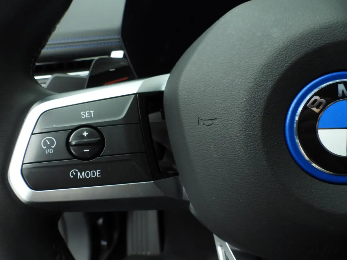 xDrive30e | M-Sportpakket | LED | Navigatie  | Trekhaak | Sportstoelen | DAB | Harman-Kardon Sound | Alu 19 inch
